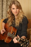 Тейлор Свифт (Taylor Swift) - Wayne Starr Shoot 2009 (9xHQ) Bc9ee3296425682