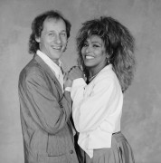 Тина Тернер (Tina Turner)  Terry O'Neill photoshoot - 2xHQ 5f0015296434843