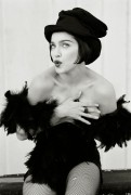 Мадонна (Madonna)  фотограф Herb Ritts,для Blond Ambition tourbook, 1990 - 11xHQ Cf1768297921770