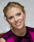 Скарлетт Йоханссон (Scarlett Johansson) 'Don Jon' Press Conference, Toronto,10.09.13 (24xHQ) C81dfc299055466