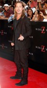 Брэд Питт (Brad Pitt) 'World War Z' New York Premiere, Duffy Square in Times Square (June 17, 2013) - 206xHQ 727a6a299069050