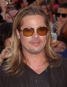Брэд Питт (Brad Pitt) 'World War Z' New York Premiere, Duffy Square in Times Square (June 17, 2013) - 206xHQ D6a60c299071977