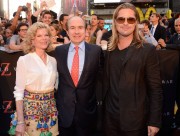 Брэд Питт (Brad Pitt) 'World War Z' New York Premiere, Duffy Square in Times Square (June 17, 2013) - 206xHQ D6b074299070028