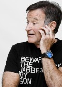 Робин Уильямс (Robin Williams) World's Greatest Dad - Photocall, Los Angeles, 2009 (33xHQ) 5441cf305516324