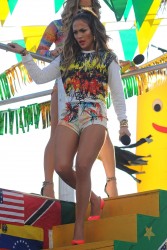Дженнифер Лопез (Jennifer Lopez) Filming a FIFA World Cup Music Video in Ft. Lauderdale - 2/11/14 - 122 HQ F97ac3307474023