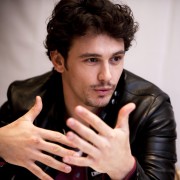 Джеймс Франко (James Franco) Rise of the Planet of the Apes - Interview, Hollywood, 07.31.11 (23xHQ) F25c39307779444