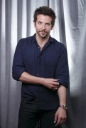 Брэдли Купер (Bradley Cooper)  'The Words' Portraits at the 2012 Sundance Film Festival in Park City,26.01.12 (3xHQ) 793045307791456