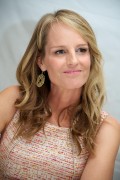 Хелен Хант (Helen Hunt) 'The Sessions' Press Conference Portraits by Vera Anderson - September 10, 2012 (8xHQ) 2cf942308123417