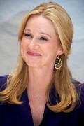 Лора Линни (Laura Linney) 'Hyde Park on Hudson' Press Conference Portraits by Vera Anderson - September 9, 2012 (6xHQ) 5ac221308123249