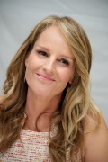 Хелен Хант (Helen Hunt) 'The Sessions' Press Conference Portraits by Vera Anderson - September 10, 2012 (8xHQ) Fd77ab308123387