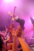 Кайли Миноуг (Kylie Minogue) Performs at La Gaite Lyrique in Paris 14.02.2014 - 57 HQ 637346308148771