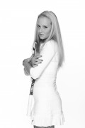 Донна Векич (Donna Vekic) Potrait Session in London, England, 02.09.2012 (9xHQ) 32b05b309936666