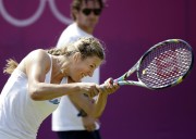 Виктория Азаренко - training at 2012 Olympics in London (13xHQ) Bca472309943508