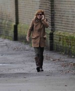 Джери Холливелл (Geri Halliwell) Out and about in North London - 10.02.2014 - 26xHQ B50598312666153