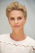 Шарлиз Терон (Charlize Theron) A Million Ways to Die in the West Press Conference, Four Seasons Hotel, Beverly Hills, 2014 - 45xHQ 8911cd316183761