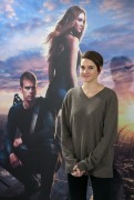 **ADDS** Shailene Woodley - 'Divergent' photocall in Madrid 4/3/14