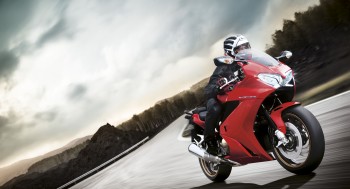 new high-res images of the 2014 Honda VFR800F
