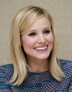 Кристен Билл (Kristen Bell) 'House of Lies' photocall in Los Angeles, California - April 15, 2014 - 23xHQ 4f3c47321696319