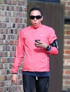 Мелани Чисхолм (Melanie Chisholm) jogging in North London - February 21, 2014 (16xHQ) A3d736323179946