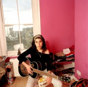 Эми Уайнхаус (Amy Winehouse) Мark Okoh Photoshoot 2004 - 15xHQ Ff3205325799578