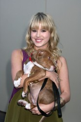 Taylor Spreitler at the 3rd Annual Animal Rescue Bow Wow Wow Event in Hollywood 8/24/2009