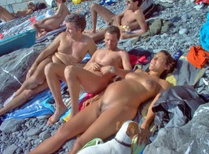 Forumophilia Porn Forum Nudists Voyeur Camping Beach Photo Hq Page