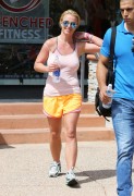 Бритни Спирс (Britney Spears) Leaving the 'Drenched Fitness' in LA, 26.06.2014 (35xHQ) 0c1e52336187944