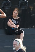 Дженнифер Лопез (Jennifer Lopez) Rehearsing for the IHeartRadio Pool Party in Miami Beach - June 28, 2014 - 91xUHQ 2c5b72336189824