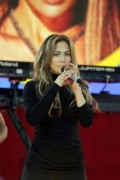 Дженнифер Лопез (Jennifer Lopez) Performs on ABC's 'Good Morning America' in New York City - June 20, 2014 - 110xUHQ C76709336186352