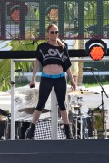 Дженнифер Лопез (Jennifer Lopez) Rehearsing for the IHeartRadio Pool Party in Miami Beach - June 28, 2014 - 91xUHQ D37fda336190663