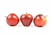 Красные яблоки на белом фоне (Red apple) 61a3f2336609820