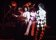 Queen и Freddie Mercury C8720c338229606