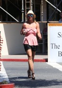 Бритни Спирс (Britney Spears) Coffee Bean run in Los Angeles, 08.07.2014 (16xHQ) 562f2a338625719