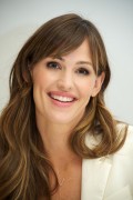 Дженнифер Гарнер (Jennifer Garner) "Alexander And The Terrible, Horrible, No Good, Very Bad Day" Press Conference, 9/28/2014 - 32xHQ F4dbca355175307