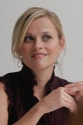 Риз Уизерспун (Reese Witherspoon) Four Christmases press conference portraits by Munawar Hosain , Beverly Hills - 16.11.2008 (74xHQ) Db37f1355595652