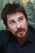 Кристиан Бэйл (Christian Bale) 'American Hustle' press conference (New York, 06.12.2013) 410a21356887949