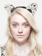 Дакота Фаннинг (Dakota Fanning) Karen Collins photoshoot for InStyle UK December Issue 2012 (7xHQ) 8fb023357055031