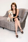 Эмма Робертс (Emma Roberts) 'Hotel For Dogs' Press Photoshoot (20xHQ) 347b39358145772