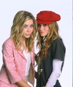 Мэри-Кейт Олсен и Эшли Олсен (Ashley, Mary-Kate Olsen) New York Minute Promoshoot 2004 - 39xHQ 795f16358551842