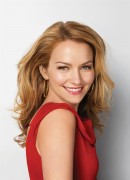 Becki Newton F9ce39360053182