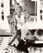 Шарлиз Терон (Charlize Theron) фото в образе Мэрилин Монро (Marilyn Monroe) (9xHQ) 196dd5360268885