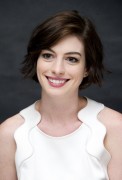 Энн Хэтэуэй (Anne Hathaway) Interstellar Press Conference, Four Seasons Los Angeles, Beverly Hills, 10.26.14 (29xHQ) 7c7c60361072043