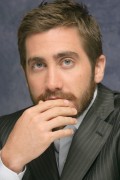 Джейк Джилленхол (Jake Gyllenhaal) Rendition Press Conference 2007 - 54xHQ D9bc1f363035047