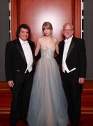 Тейлор Свифт (Taylor Swift) Annual Nashville Symphony Ball in Nashville, Dec 10, 2011 (7xHQ) A169e7363219095