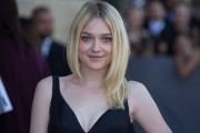 Dakota Fanning - Страница 4 3de0e1364176777