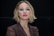 Дженнифер Лоуренс (Jennifer Lawrence) The Hunger Games Mockingjay Part 1 Press Conference, London, 11.10.2014 (13xHQ) 059051364874980