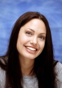 Анджелина Джоли (Angelina Jolie) Lara Croft Tomb Raider press conference (2001) 2806c4367511694