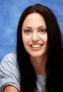 Анджелина Джоли (Angelina Jolie) Lara Croft Tomb Raider press conference (2001) 95f1ab367511687