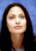 Анджелина Джоли (Angelina Jolie) Lara Croft Tomb Raider press conference (2001) Cd7e35367511696