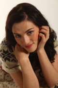 Кэти МакГрат (Katie McGrath) промо фото к фильму Принцесса на рождество - 126xHQ E772cb376883862